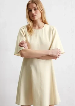 Ausgestelltes Minikleid aus TENCEL™ Lyocell-Leinen-Mix