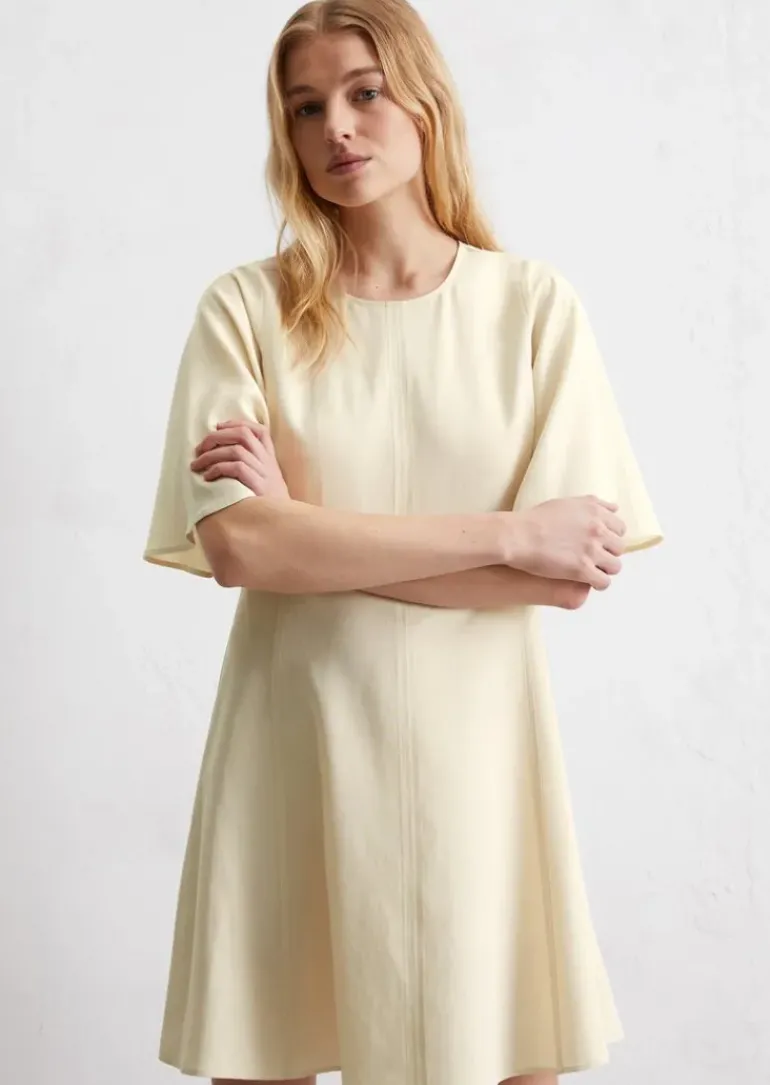 Ausgestelltes Minikleid aus TENCEL™ Lyocell-Leinen-Mix
