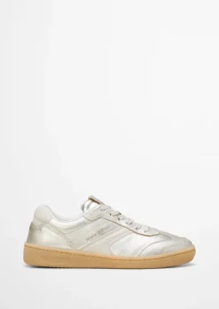 Court-Sneaker aus edlem Rindleder