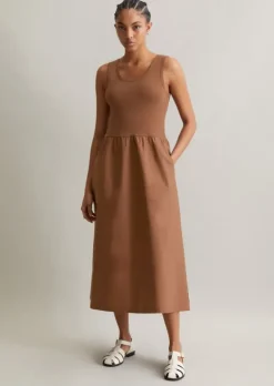 Geripptes Jerseykleid flared mit Baumwoll-Popelinerock