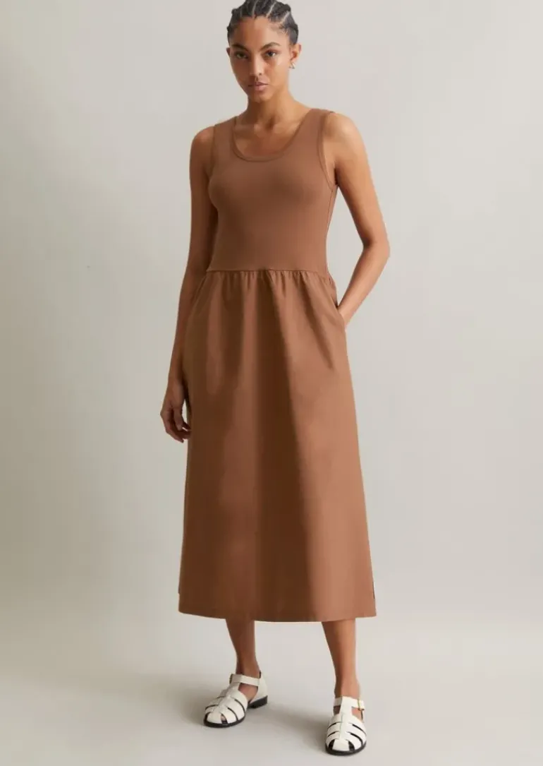 Geripptes Jerseykleid flared mit Baumwoll-Popelinerock
