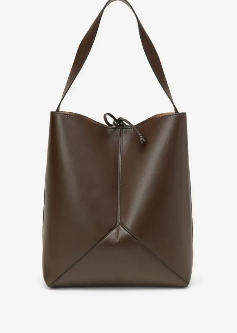 Hobo Bag medium aus einer Lederalternative aus recyceltem Polyester