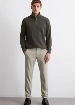 Hose Model Stig Jogger shaped aus Organic Cotton Stretch