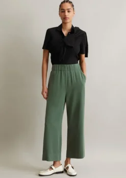 Hose relaxed aus LENZING™ Lyocell