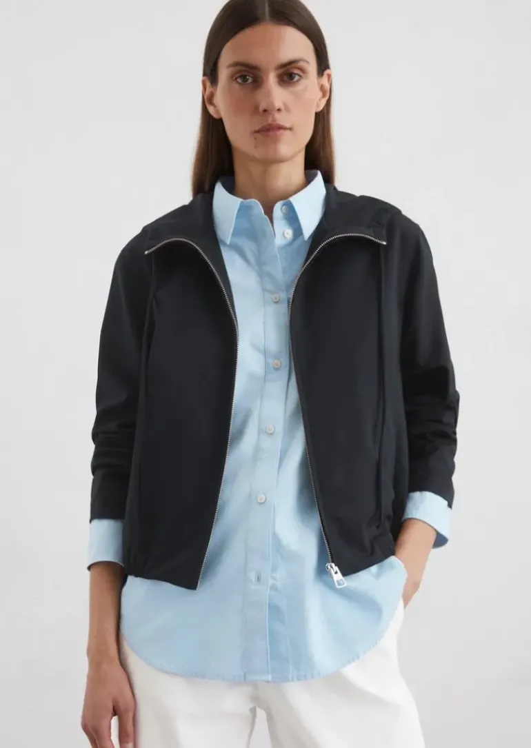 Kapuzenjacke regular aus Polyester-Schurwolle-Mix