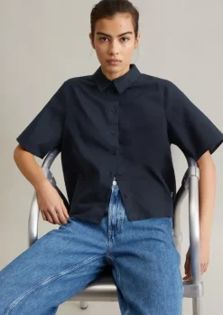Kurzarm-Bluse relaxed mit Falten-Details im Rücken