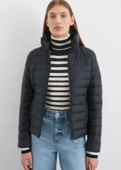 Leichte Steppjacke fitted mit recycelten Materialien