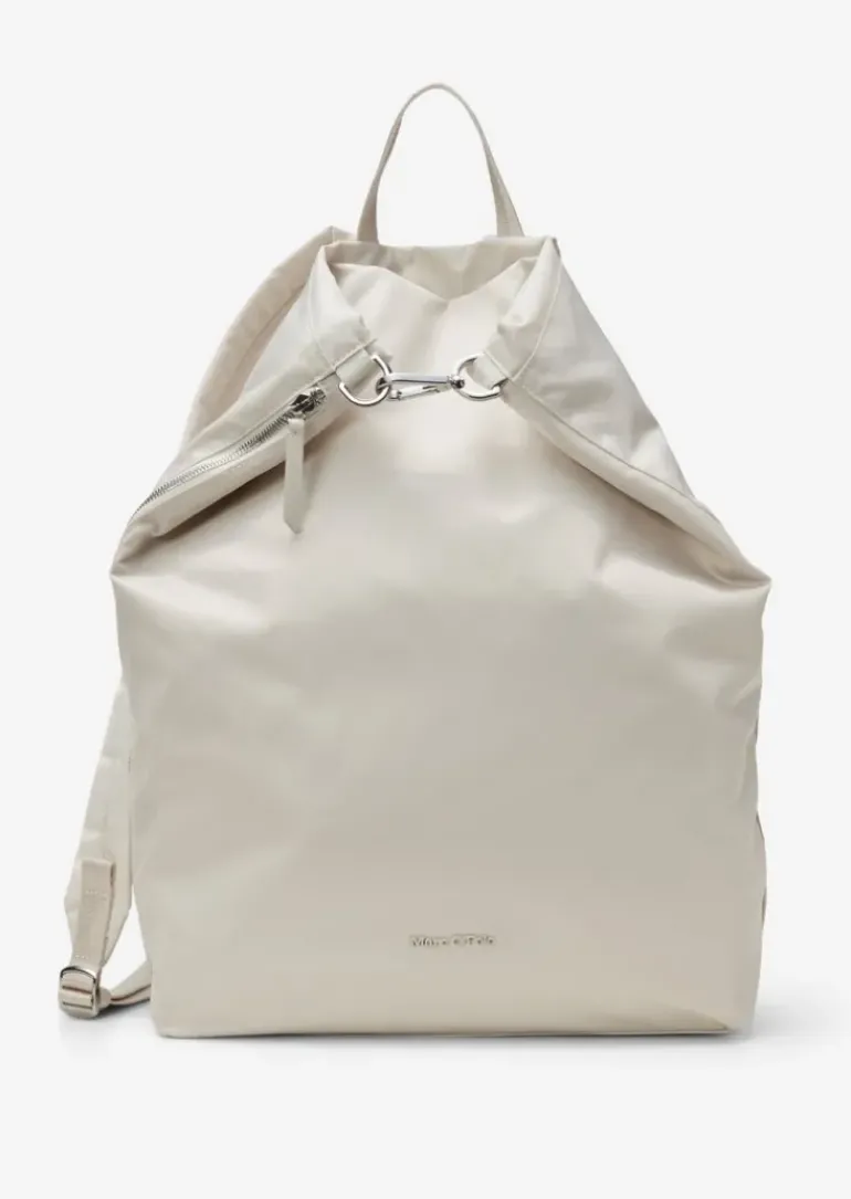 Rucksack medium aus recyceltem Material