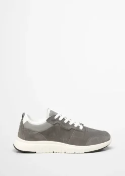 Sneaker aus edlem Veloursleder