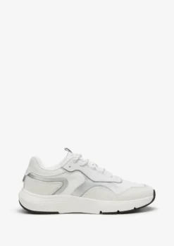 Sneaker aus Rindleder und Mesh