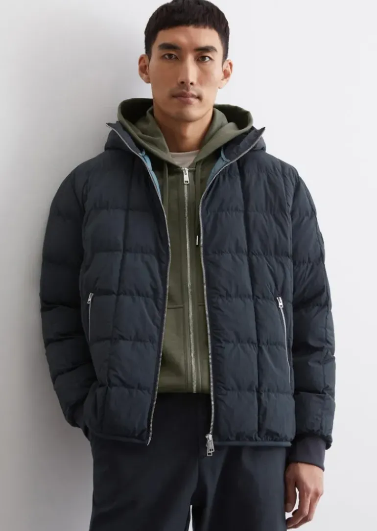 Steppjacke regular aus wasserabweisendem, recyceltem Material